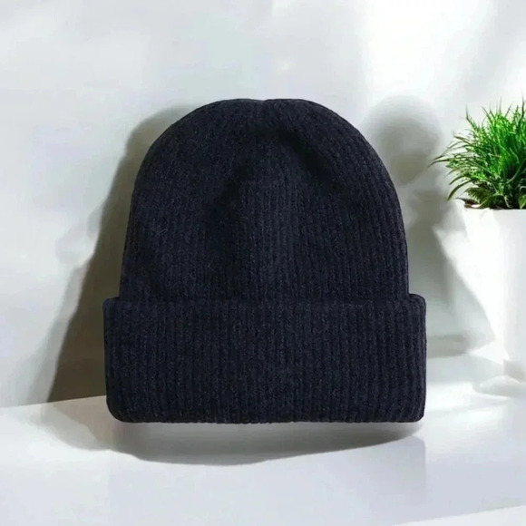 🆕J.Crew Marled Beanie - Picture 2 of 14